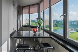 Comptoir de bar sur le balcon: options d'emplacement, design, matériaux du plan de travail, décoration